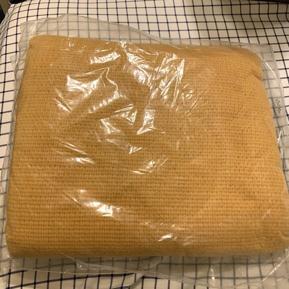 Vintage Hillcrest Blanket 72 x 90 Beacon Capri Yellow Therma Weave USA Twin - Picture 5 of 6